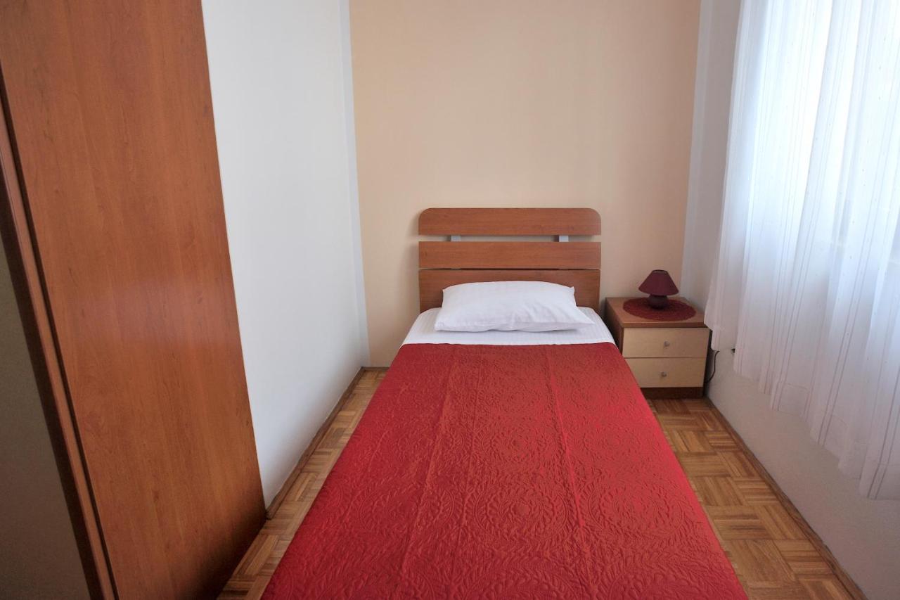 Apartment Vinja Porec - Privat Garden - Whirlpool Eksteriør bilde