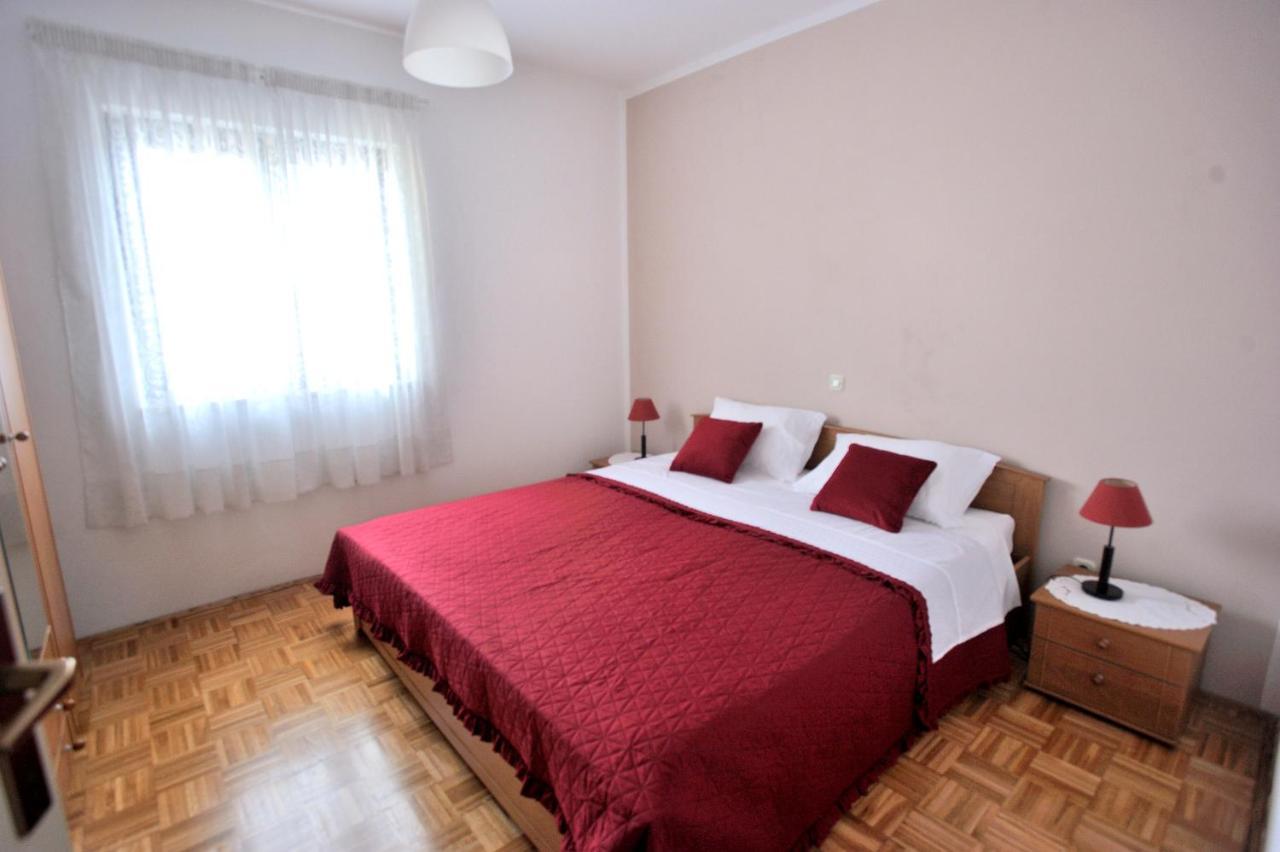 Apartment Vinja Porec - Privat Garden - Whirlpool Eksteriør bilde