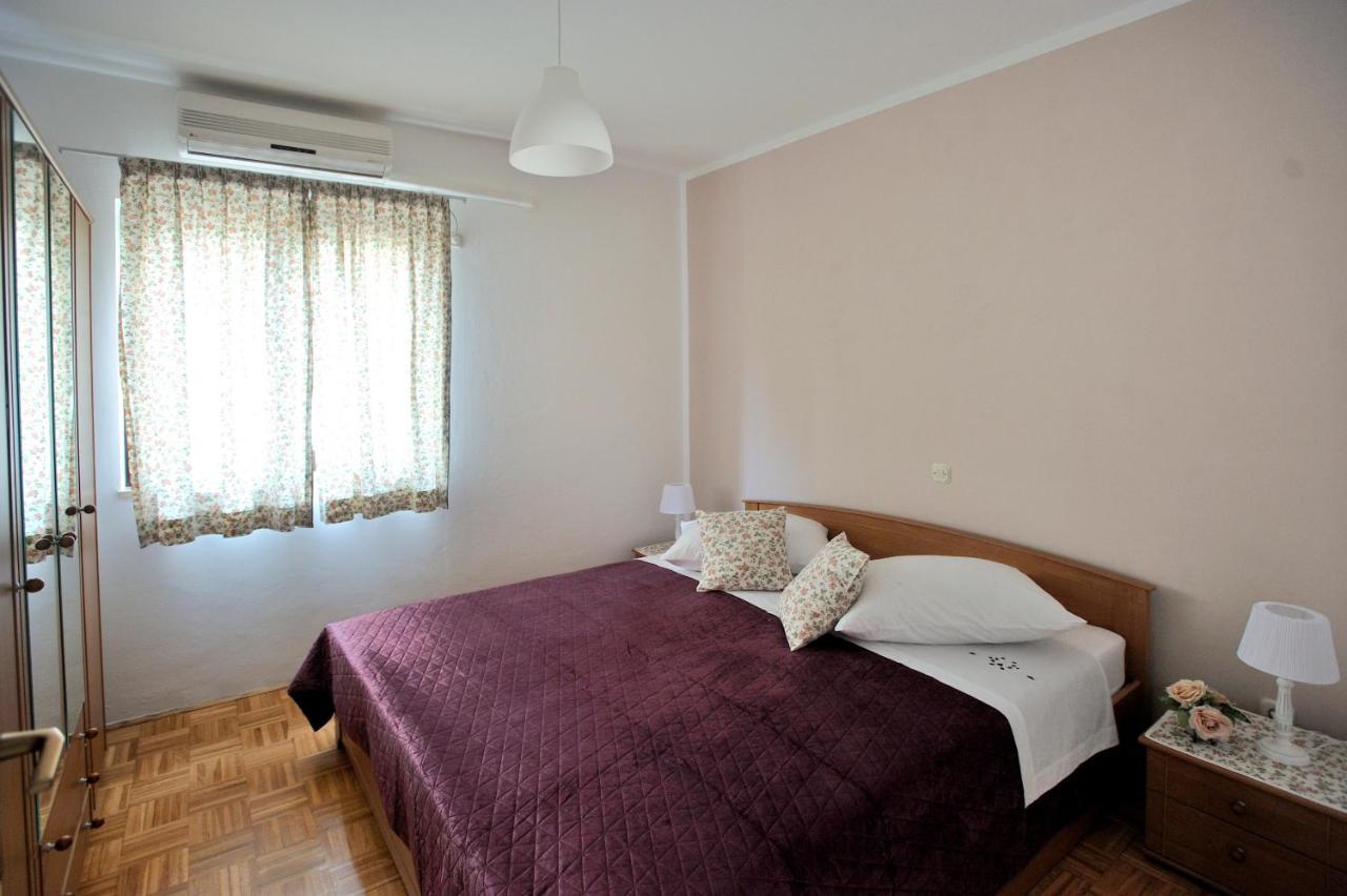 Apartment Vinja Porec - Privat Garden - Whirlpool Eksteriør bilde
