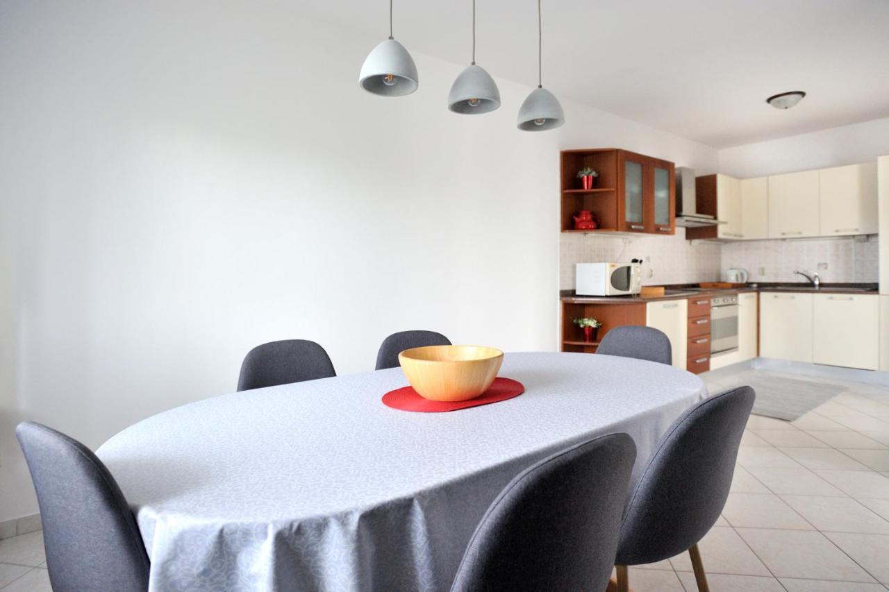Apartment Vinja Porec - Privat Garden - Whirlpool Eksteriør bilde