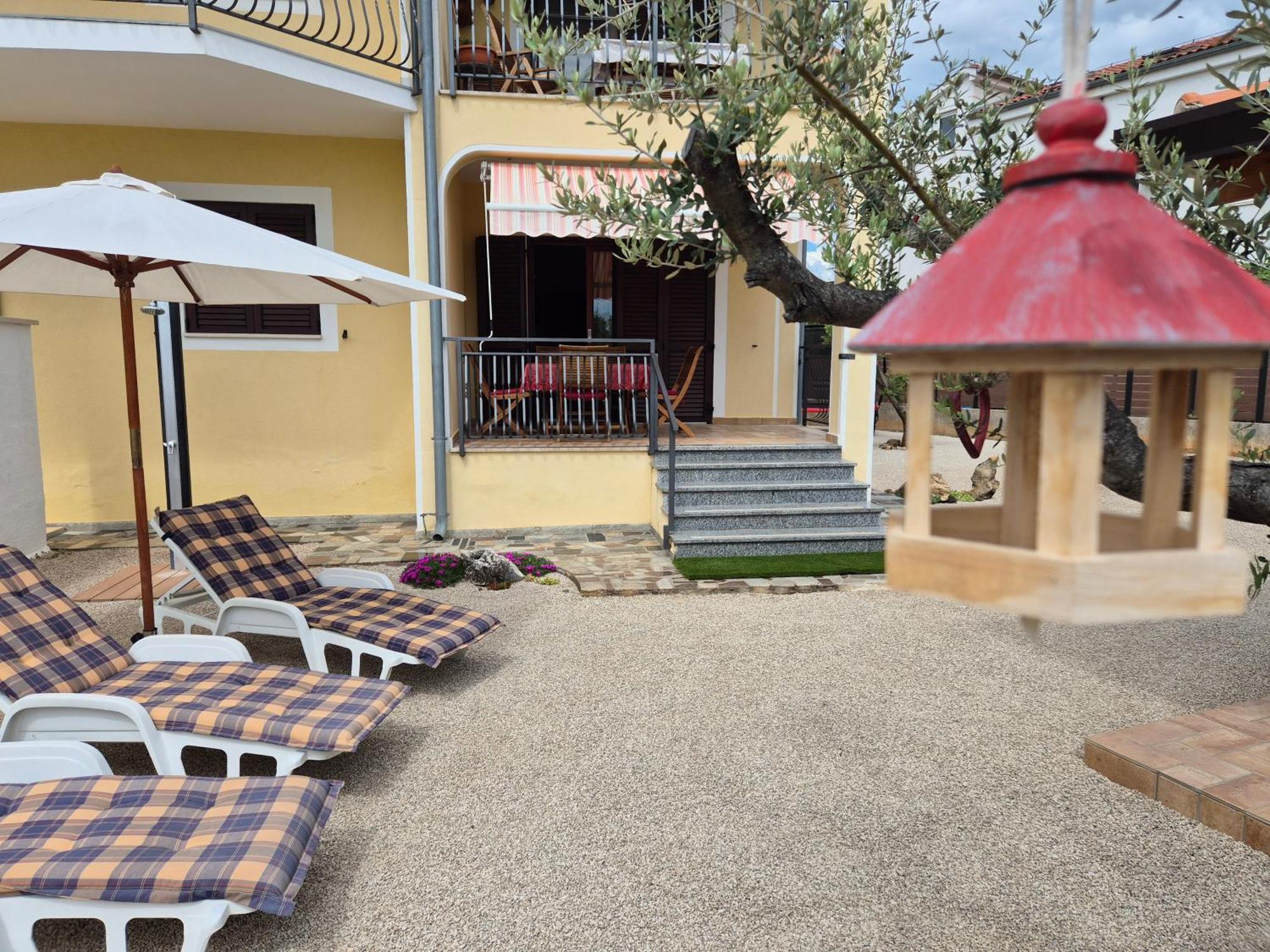 Apartment Vinja Porec - Privat Garden - Whirlpool Eksteriør bilde