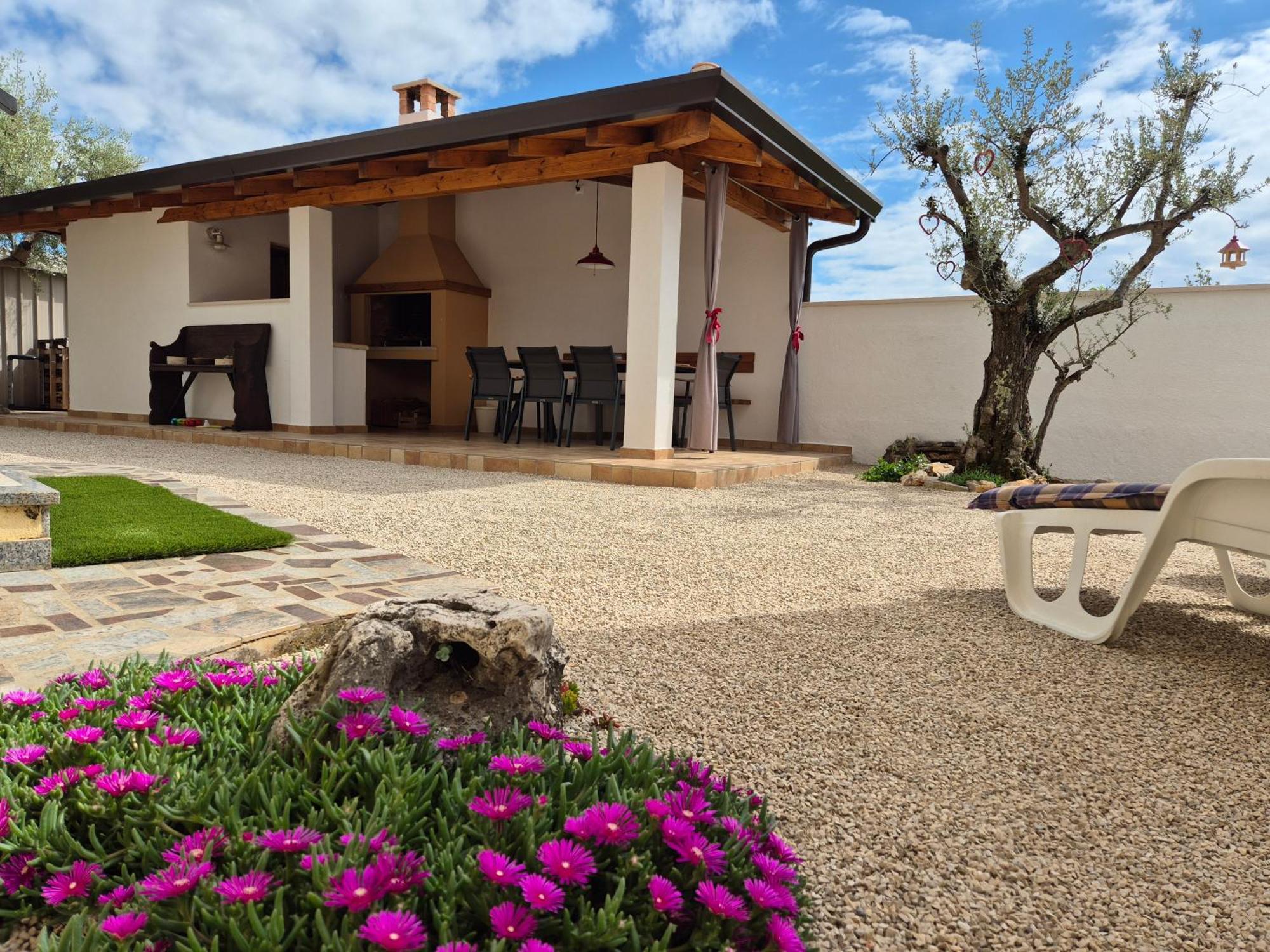 Apartment Vinja Porec - Privat Garden - Whirlpool Eksteriør bilde