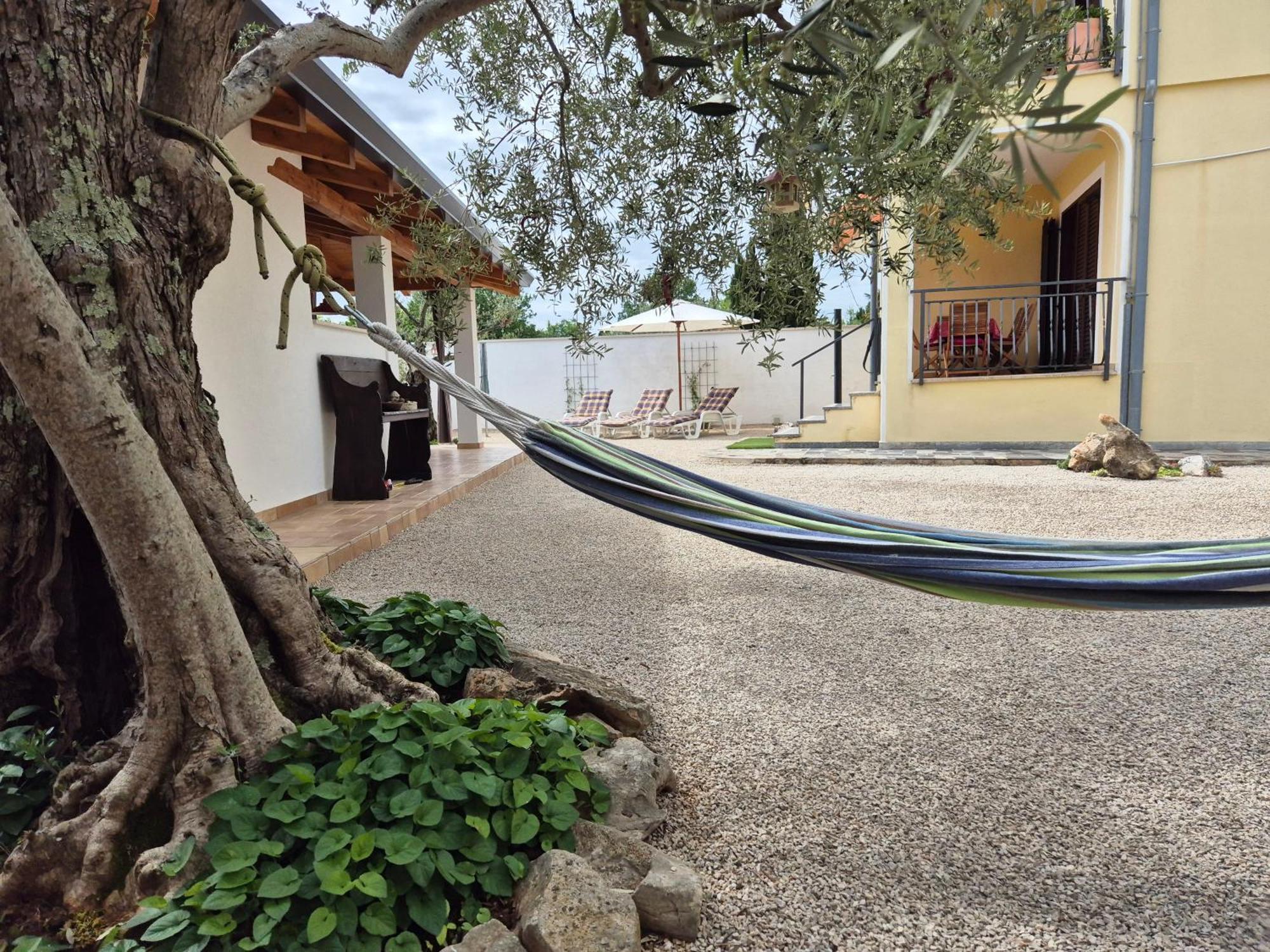 Apartment Vinja Porec - Privat Garden - Whirlpool Eksteriør bilde