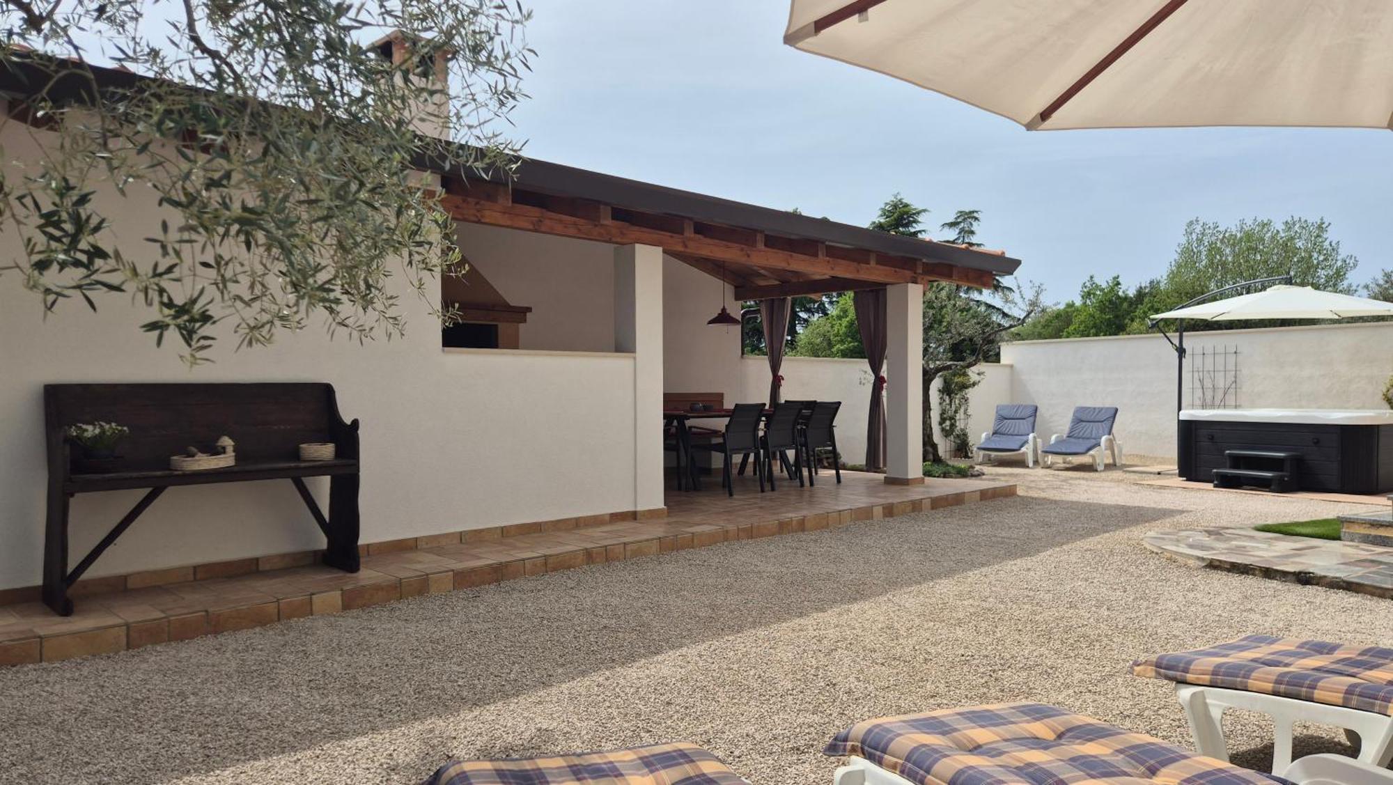 Apartment Vinja Porec - Privat Garden - Whirlpool Eksteriør bilde
