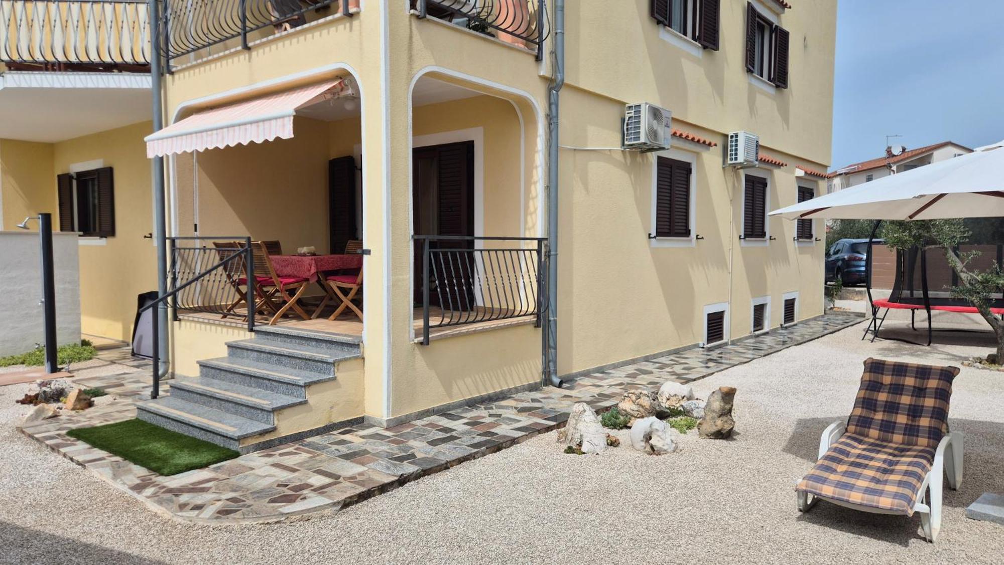 Apartment Vinja Porec - Privat Garden - Whirlpool Eksteriør bilde
